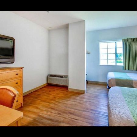 Oyo Townhouse Sulphur,La Extended Stay Buitenkant foto
