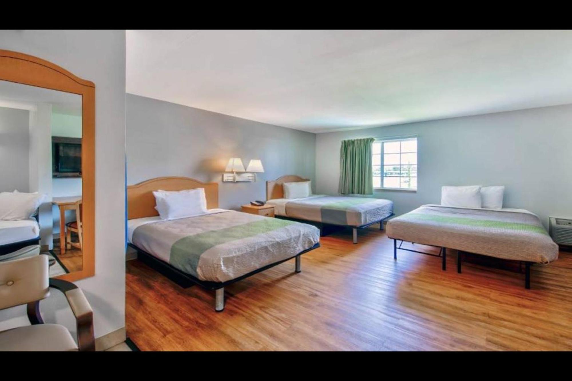 Oyo Townhouse Sulphur,La Extended Stay Buitenkant foto